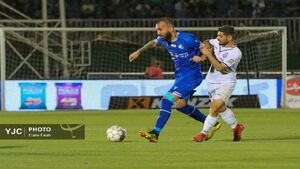 عمری: قراردادم را فردا با پرسپولیس تمدید می‌کنم