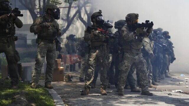 ترامپ گارد ملی را برای سرکوب معترضان کالیفرنیا فرستاد