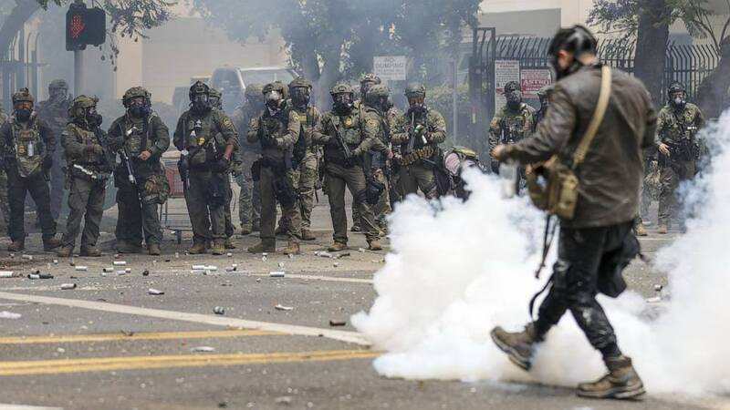 نیروهای «گارد ملی» آمریکا وارد لسآنجلس شدند + عکس