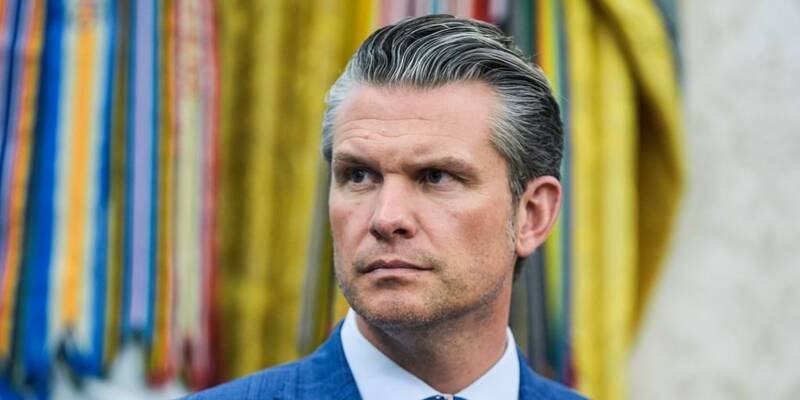 چالش پیدا کردن همکار برای وزیر دفاع آمریکا