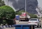 آتش‌سوزی انبار ضایعات اطراف بندر شهید رجایی