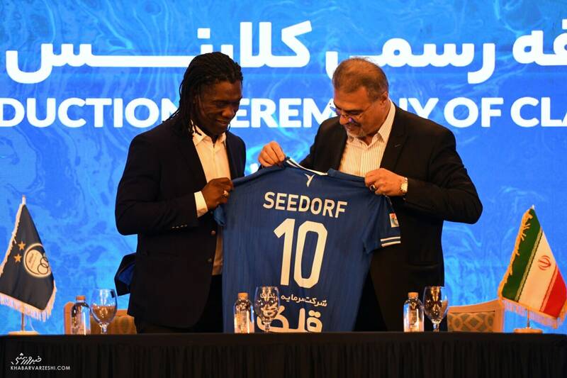 نیمکت استقلال روی هوا؛ سیدورف در حال خوشگذرانی!