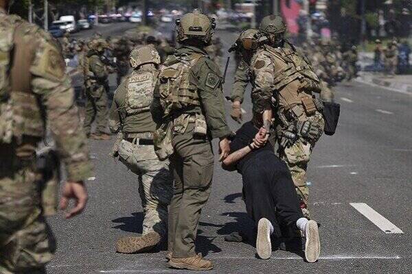 بازداشت،شهر،آمريكا،مهاجرتي،اعتراضات،حكومت،نظامي،مركز،گزارش