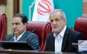 مردم از رفتار ما رضایت چندانی ندارند / با قطعنامهها نمیتوانند ما را از مسیر خود منحرف کنند