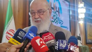 چمران: تونلهای مترو پناهگاههای مناسبی هستند، اما برای استفاده باید مترو تعطیل شود + فیلم