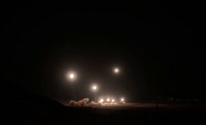 لحظه پرتاب موشک‌ها و آغاز موج هشتم عملیات وعده صادق ۳