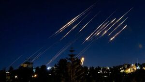 اینفوگرافیک/ واکنش رسانه‌های عبری به حملات موشکی ایران