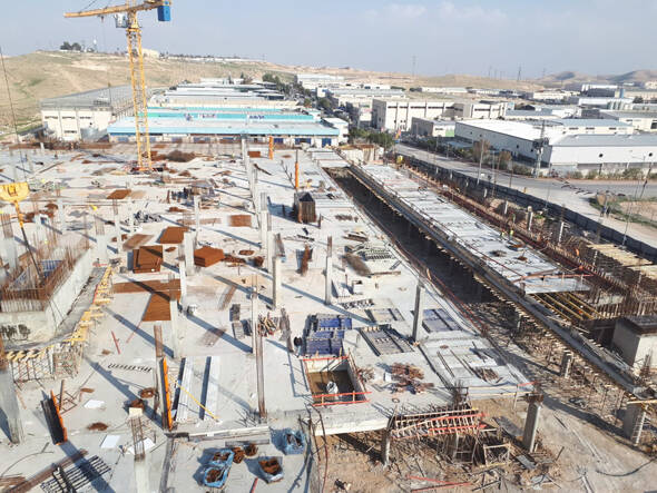 شریانهای حیاتی رژیم صهیونیستی در تیررس موشکهای ایران/ بانک اهداف از ۳۱ نقطه مهم اقتصادی در سرزمینهای اشغالی