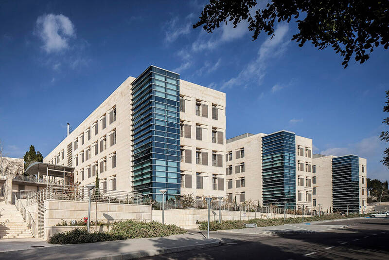 شریانهای حیاتی رژیم صهیونیستی در تیررس موشکهای ایران/ بانک اهداف از ۳۱ نقطه مهم اقتصادی در سرزمینهای اشغالی