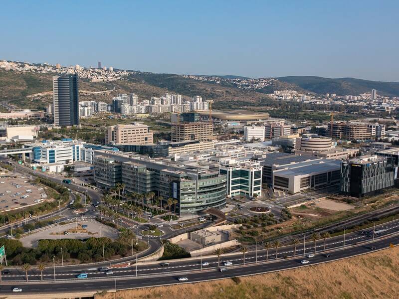 شریانهای حیاتی رژیم صهیونیستی در تیررس موشکهای ایران/ بانک اهداف از ۳۱ نقطه مهم اقتصادی در سرزمینهای اشغالی