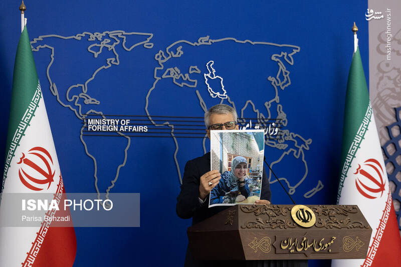 تصاویر شهدای غیر نظامی ایران در نشست خبری بقایی 7