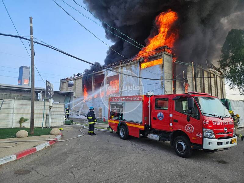 موج دهم حملات ایران به سرزمینهای اشغالی/ با شلیک موشکهای بالستیک، آژیر خطر در سراسر فلسطین اشغالی به صدا درآمد +عکس و فیلم