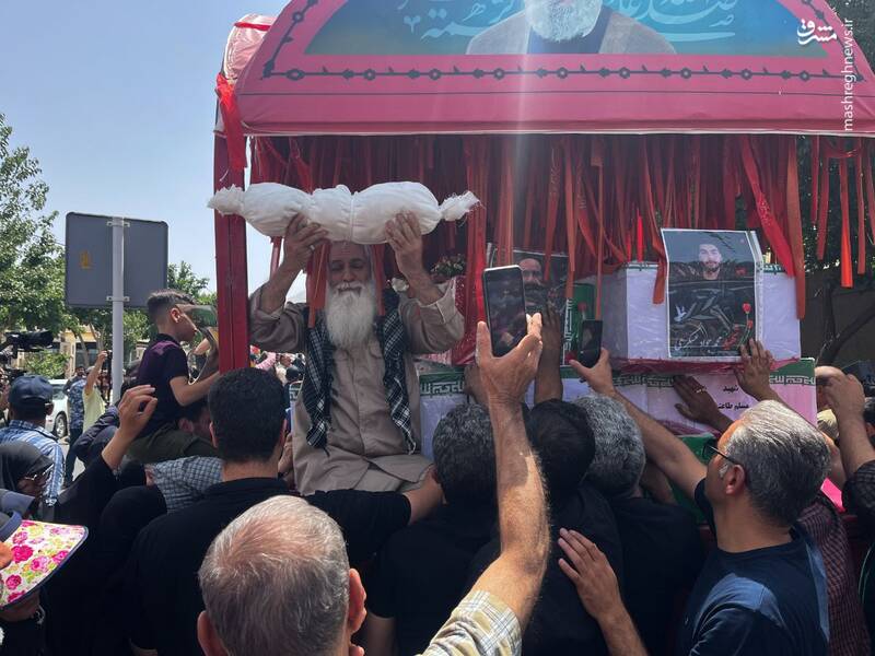 این عکس‌ها را وطن‌فروش‌ها باید ببینند