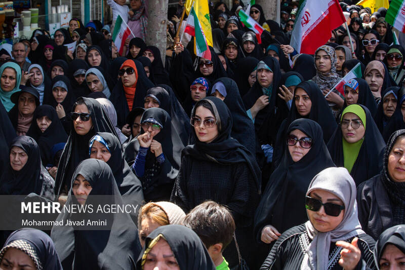 عکس / راهپیمایی «جمعه خشم و نصر» در قزوین 11