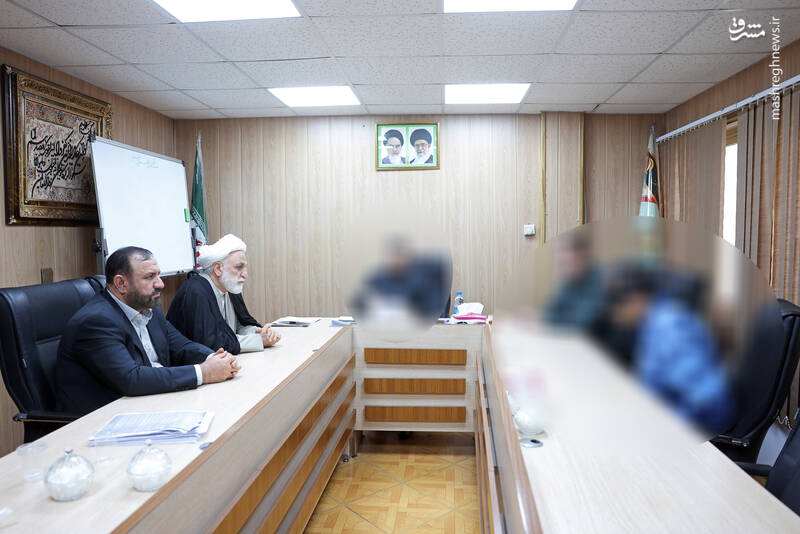 عکس/ حضور اژهای و سردار رادان در محل نگهداریِ عناصر وابسته به اسرائیل عکس/ حضور اژهای و سردار رادان در محل نگهداریِ عناصر وابسته به اسرائیل