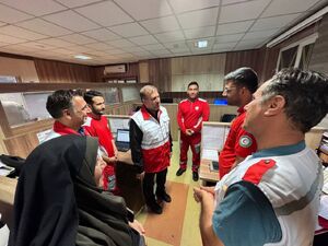 عکس/ بازدید دبیرکل جمعیت هلال‌احمر از سازمان امدادونجات