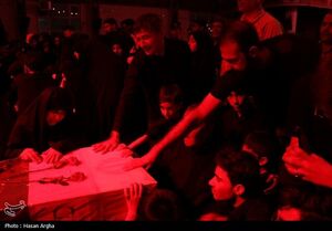 وداع باشکوه زنجانی‌ها با پیکر ۳ پاسدار شهید + تصاویر