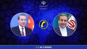 حمایت قاطع چین از حاکمیت ایران در گفت‌وگوی تلفنی وانگ یی و عراقچی