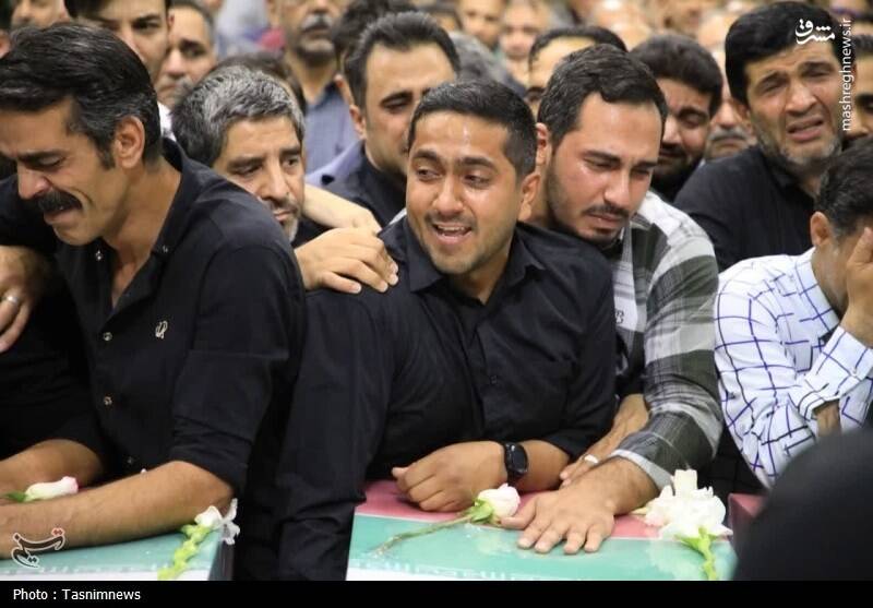 وداع جانسوز یزد با شهدا / فریاد «مرگ بر آمریکا» در دل شب حظیره + عکس 7
