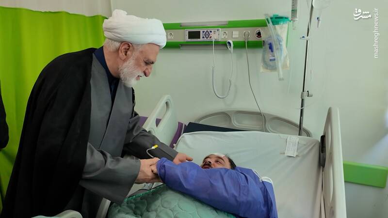 عکس/ عیادت اژهای از مجروحان حمله صهیونیستها به زندان اوین عکس/ عیادت اژهای از مجروحان حمله صهیونیستها به زندان اوین