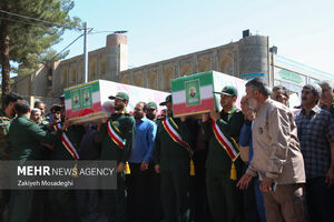 تشییع پیکر مطهر شهدای حملات رژیم صهیونیستی در کرمان