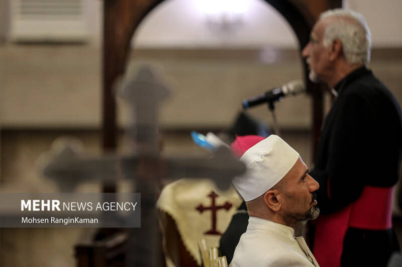 تجمع مسیحیان در حمایت از نیروهای مسلح ایران