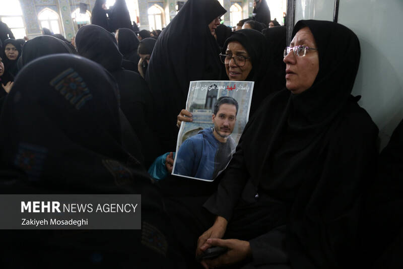 تشییع پیکر مطهر شهدای حملات رژیم صهیونیستی در کرمان