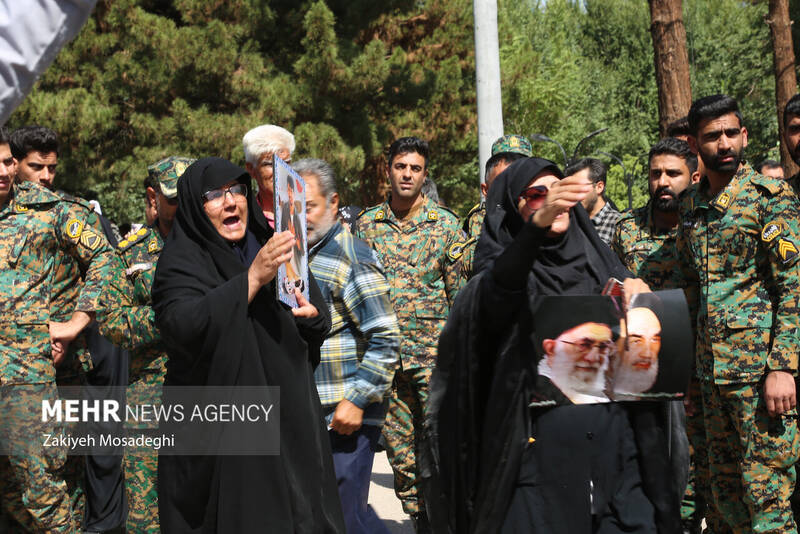 تشییع پیکر مطهر شهدای حملات رژیم صهیونیستی در کرمان