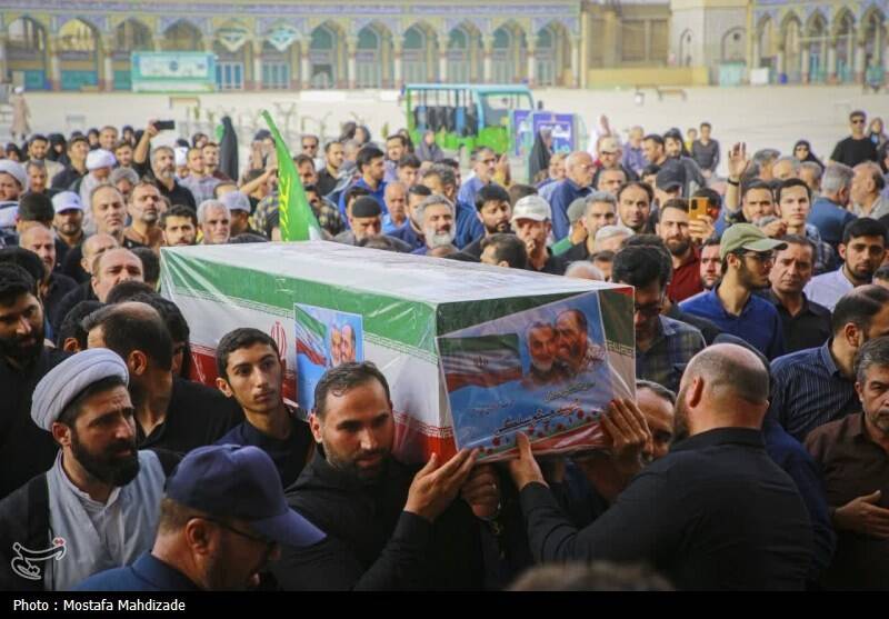 وداع باشکوه مردم قم با شهید مبارزه با صهیونیستها + عکس 11