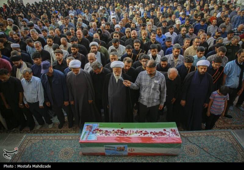 وداع باشکوه مردم قم با شهید مبارزه با صهیونیستها + عکس 14