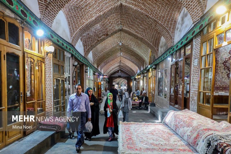 سیاه پوش شدن بازار تاریخی تبریز