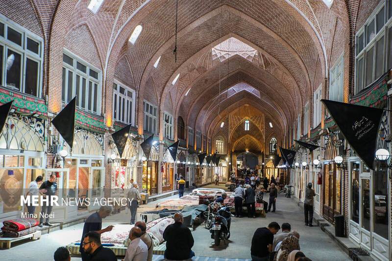 سیاه پوش شدن بازار تاریخی تبریز