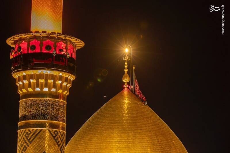 عکس/ مراسم تعویض پرچم حرمین کربلا در شب اول محرم ۱۴۴۶ ه.ق