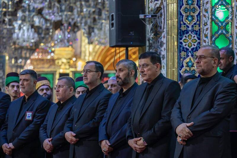 عکس/ مراسم تعویض پرچم حرمین کربلا در شب اول محرم ۱۴۴۶ ه.ق