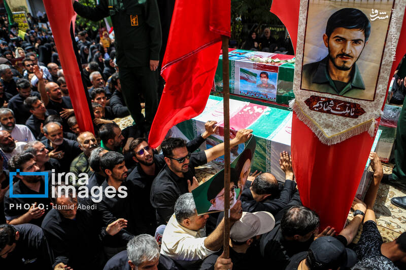 عکس/تشییع پیکر شهدای حملات رژیم صهیونیستی در قم