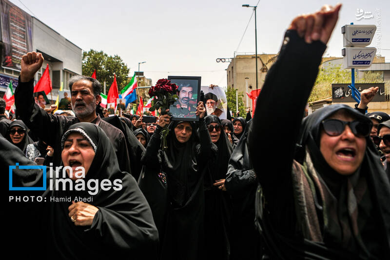 عکس/تشییع پیکر شهدای حملات رژیم صهیونیستی در قم