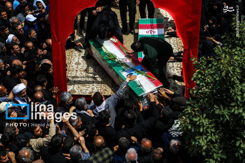 عکس/تشییع پیکر شهدای حملات رژیم صهیونیستی در قم