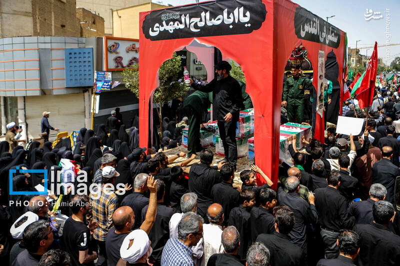 عکس/تشییع پیکر شهدای حملات رژیم صهیونیستی در قم