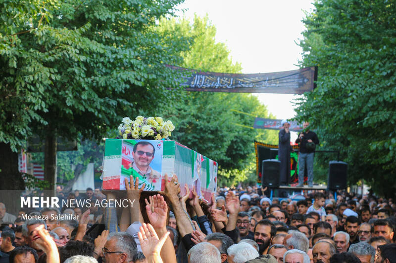 تشییع پیکر شهید دکتر «داوود شیروانی» پزشک زندان اوین