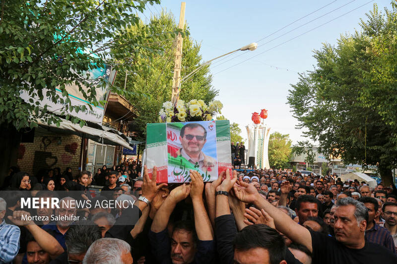 تشییع پیکر شهید دکتر «داوود شیروانی» پزشک زندان اوین