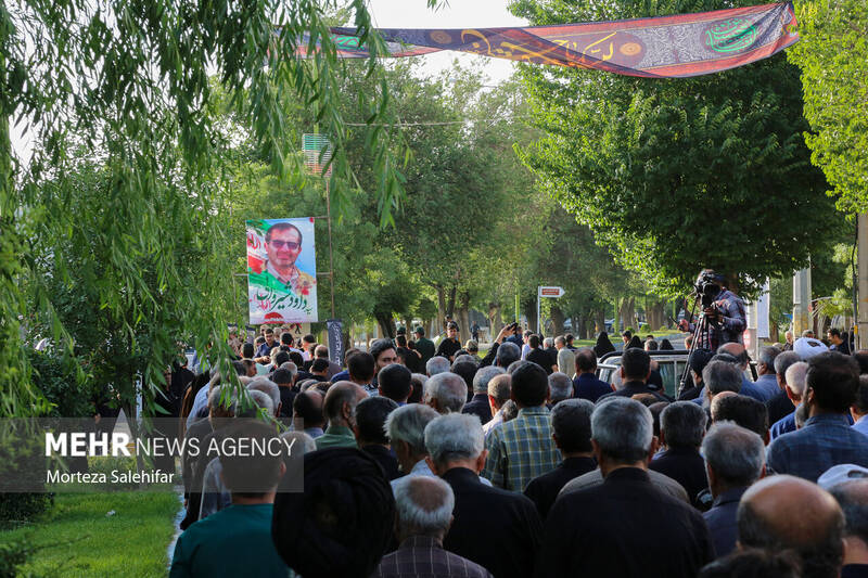 تشییع پیکر شهید دکتر «داوود شیروانی» پزشک زندان اوین