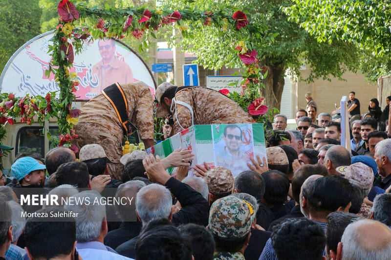 تشییع پیکر شهید دکتر «داوود شیروانی» پزشک زندان اوین