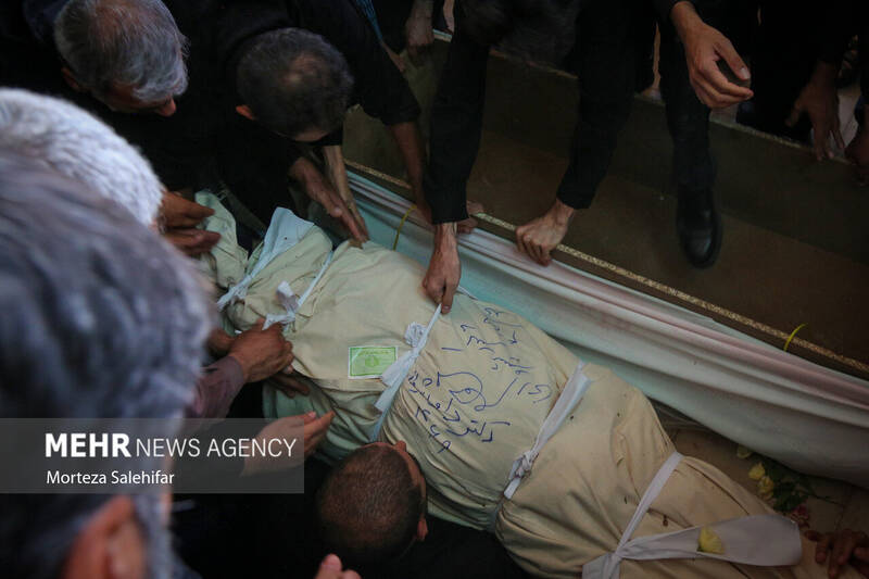 تشییع پیکر شهید دکتر «داوود شیروانی» پزشک زندان اوین