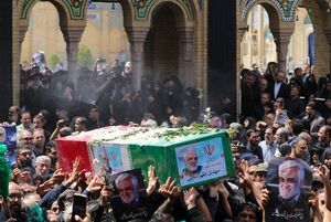 عکس/ تدفین شهید طهرانچی‌ در حرم حضرت عبدالعظیم حسنی(ع)