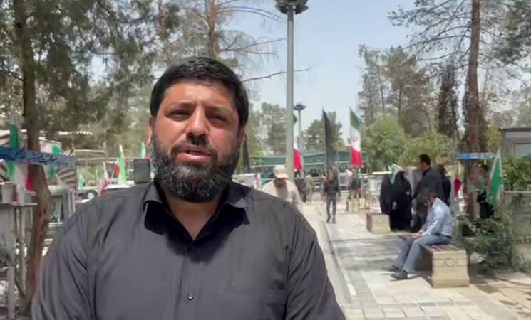فیلم/ حضور شهروندان تهرانی در محل تدفین شهید باقری