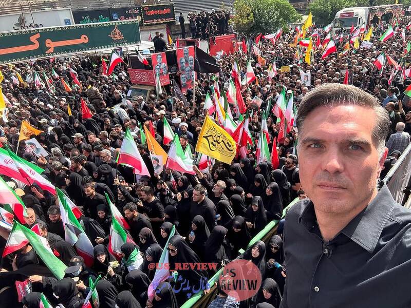 سلفی خبرنگار سی ان ان در مراسم تشییع شهدای اقتدار