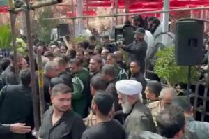 فیلم/ حضور سردار فدوی و طائب در قطعه ۵۰ بهشت زهرا