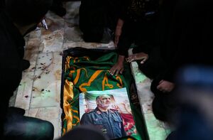 عکس/ تشییع پیکر سپهبد شهید سلامی در حرم حضرت عبدالعظیم(ع)