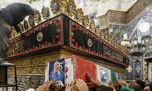 عکس/ تشییع قاضی علی قناعت‌کار در حرم حضرت معصومه(س)