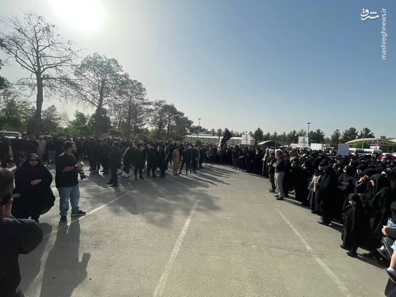 مراسم تشییع و خاکسپاری سردار شهید حاجی زاده در قطعه مدافعان حرم+ عکس و فیلم